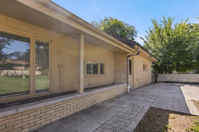 $229,900 | 1104 Winthrop Lane, Rockford, IL 61107