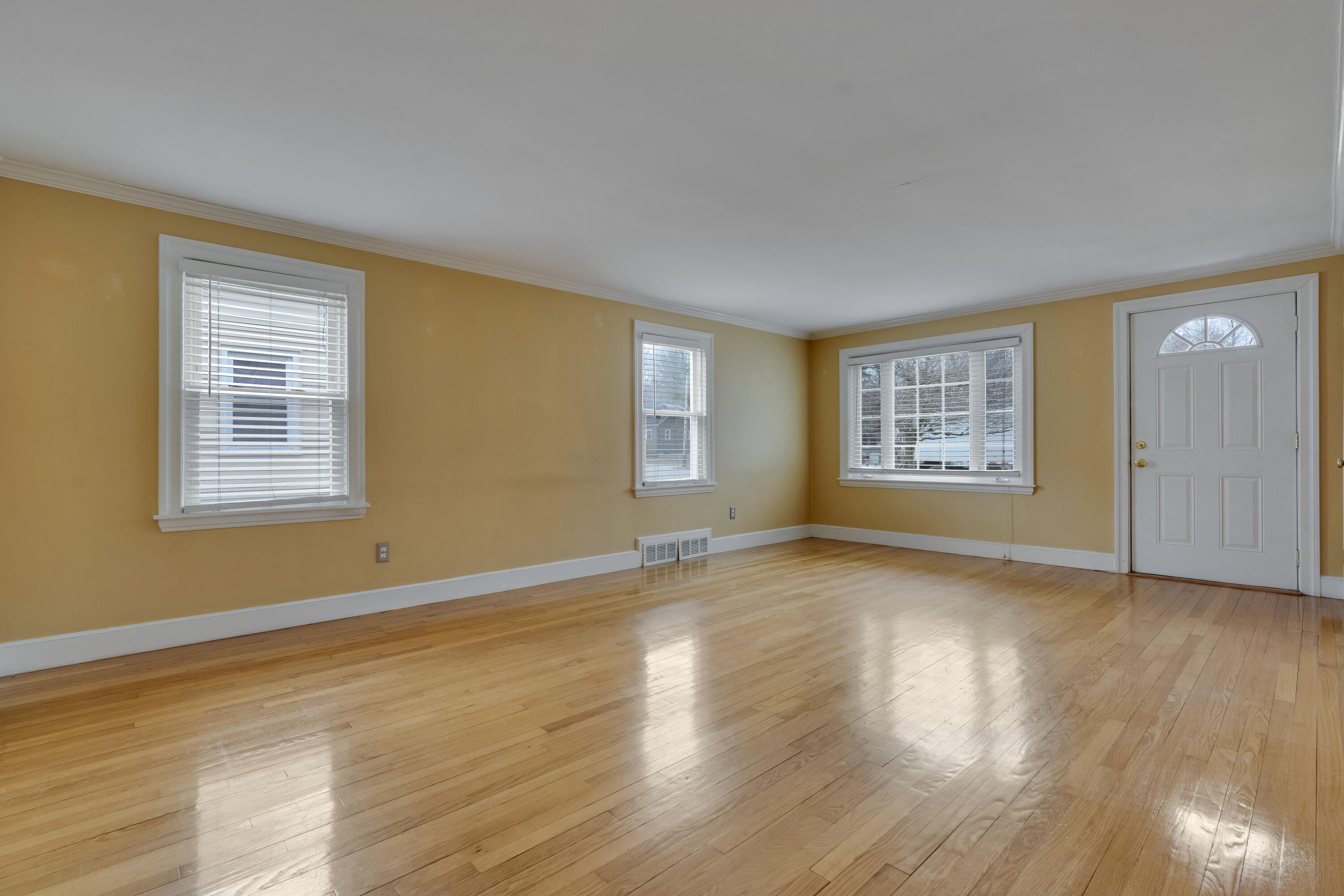 1733 Forest Avenue Portland, ME 04103 - Photo 11 of 27 _DSC5415