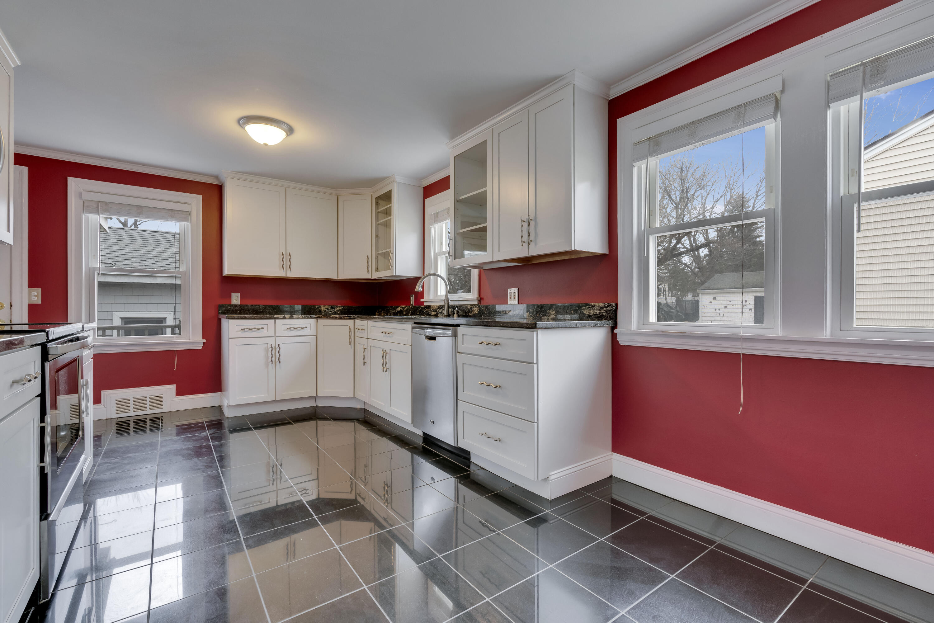 1733 Forest Avenue Portland, ME 04103 - Photo 5 of 27 _DSC5409