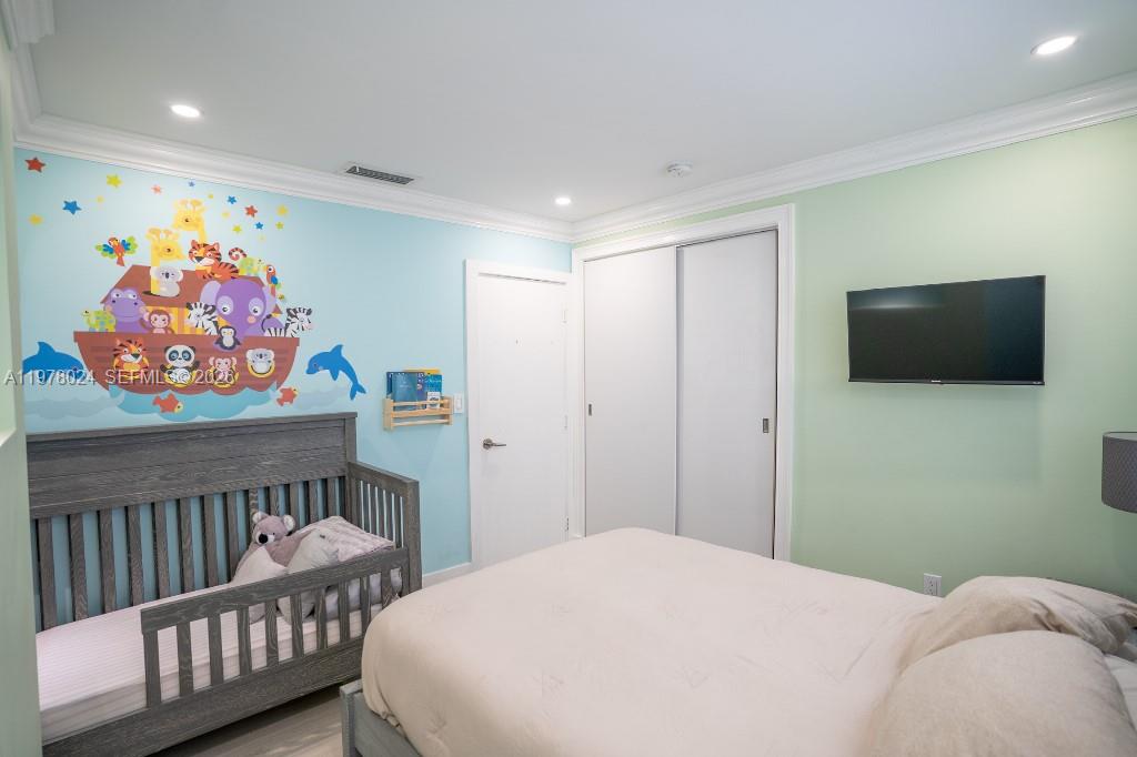 10704 Southwest 167th Street Miami, FL 33157 - Photo 12 of 30