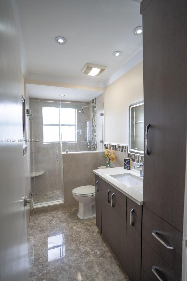 10704 Southwest 167th Street Miami, FL 33157 - Photo 16 of 30