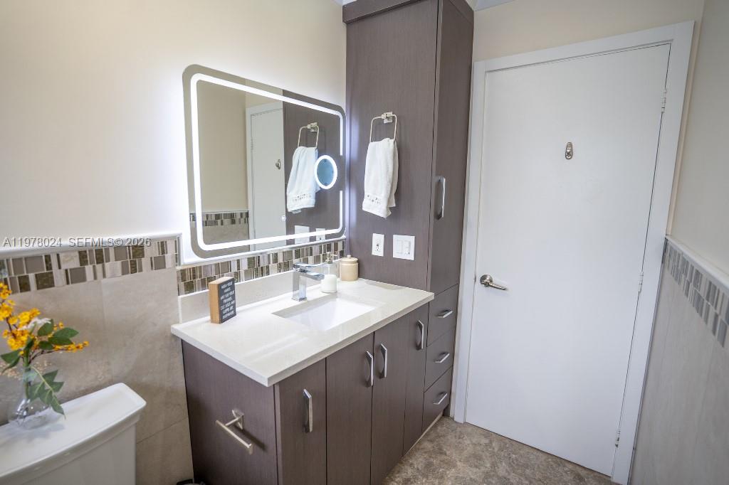 10704 Southwest 167th Street Miami, FL 33157 - Photo 17 of 30