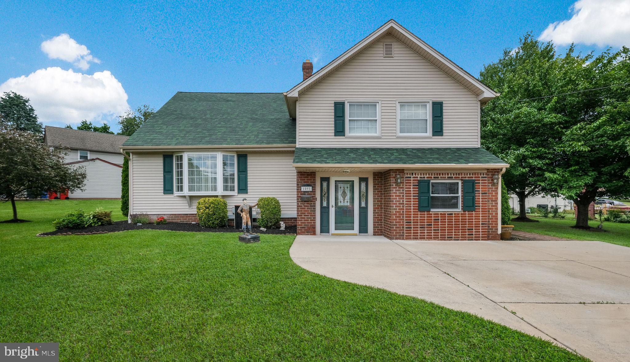 1091 Roberts Road Warminster, PA 18974 - Photo 1 of 40 1091 ROBERTS ROAD