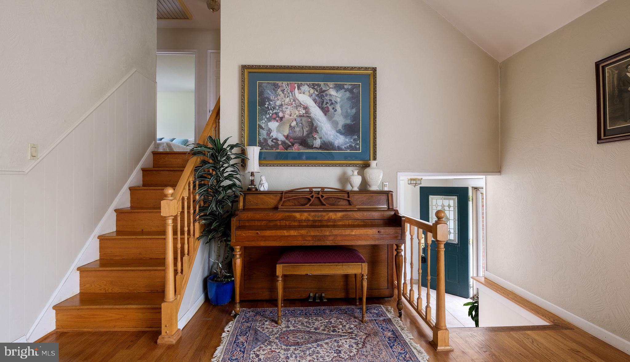 1091 Roberts Road Warminster, PA 18974 - Photo 11 of 40 Gallery Image 11