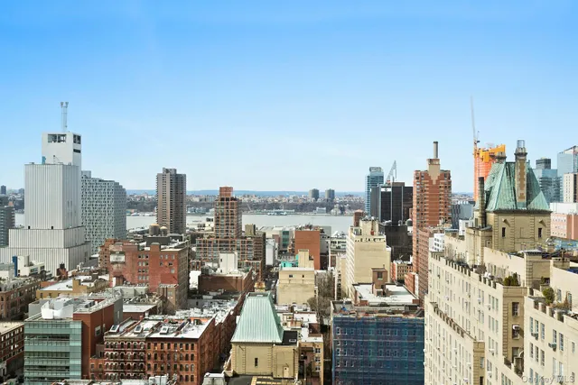 $1,850,000 | 322 West 57th Street, Unit 47K1 | Hell's Kitchen