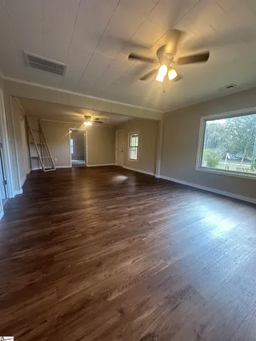 $220,000 | 112 Middle Street, Laurens, SC 29360