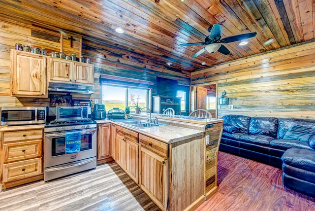 $1,100,000 | 133 Highway 345, Parkman, WY 82838
