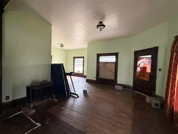 $60,000 | 300 West Magnolia Street, Cherokee, KS 66724
