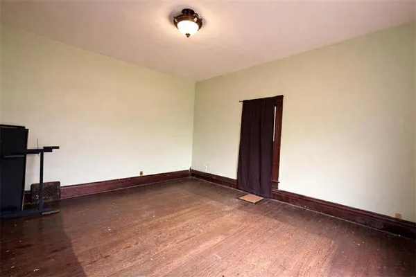 $60,000 | 300 West Magnolia Street, Cherokee, KS 66724