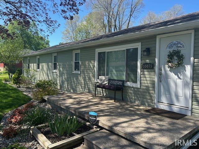 55075 Sundown Road South Bend, IN 46628 - Photo 2 of 25 Gallery Image 2