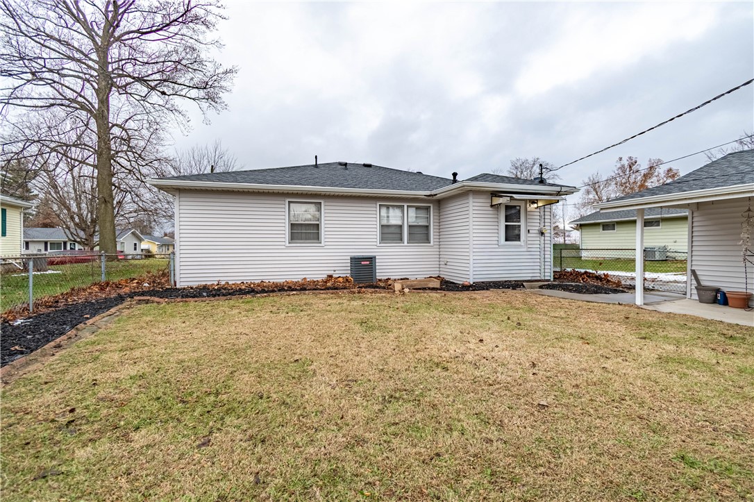 1680 North Home Park Avenue Decatur, IL 62526 - Photo 18 of 21 Gallery Image 18