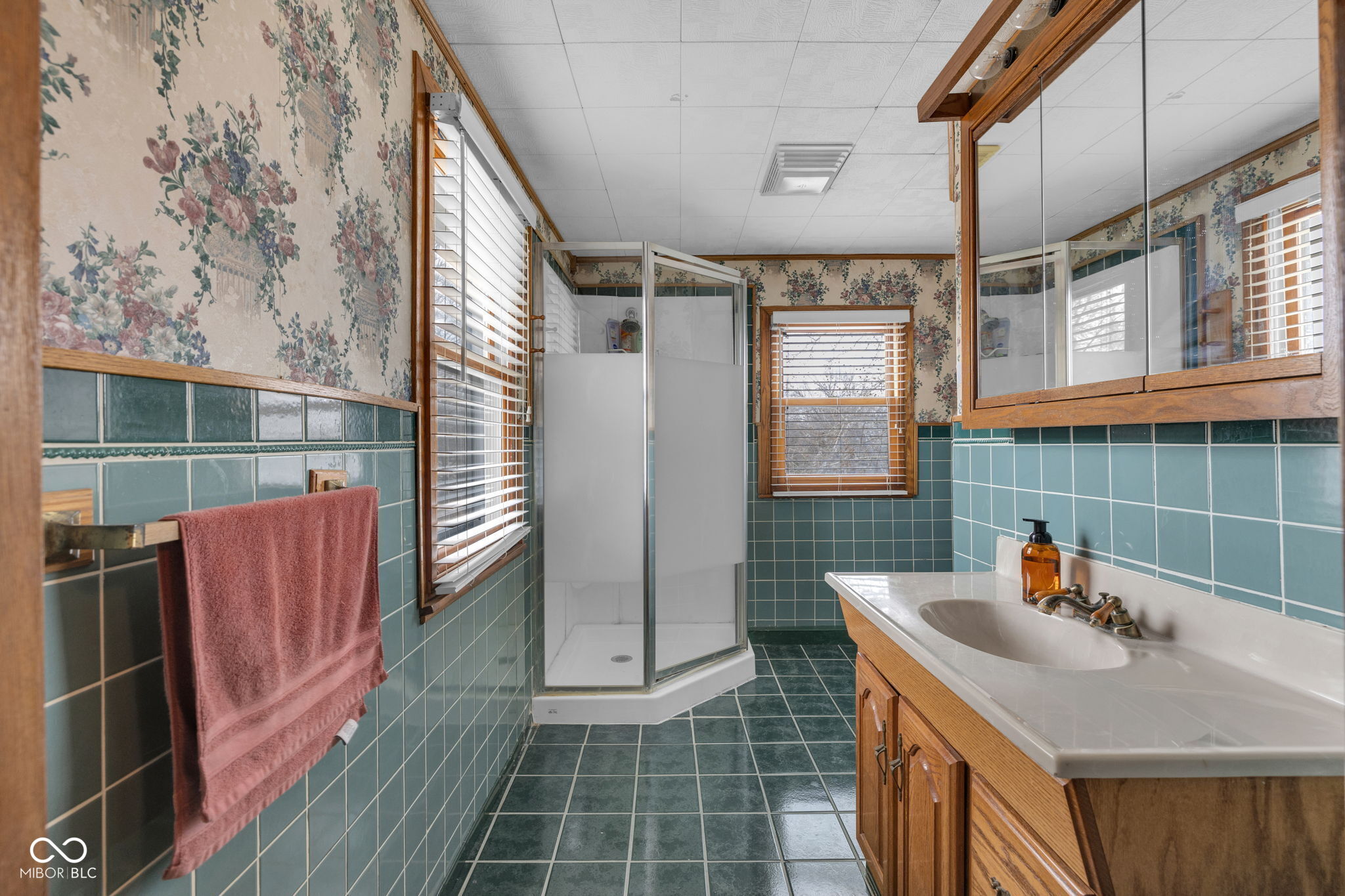 6331 Zionsville Road Indianapolis, IN 46268 - Photo 25 of 36
