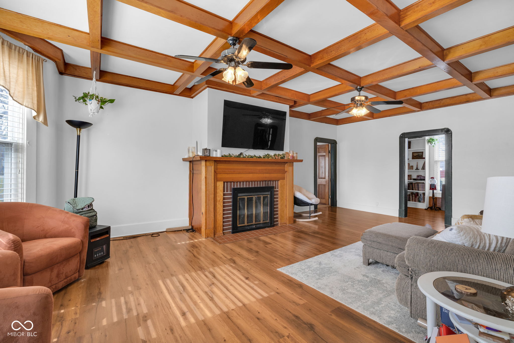6331 Zionsville Road Indianapolis, IN 46268 - Photo 3 of 36