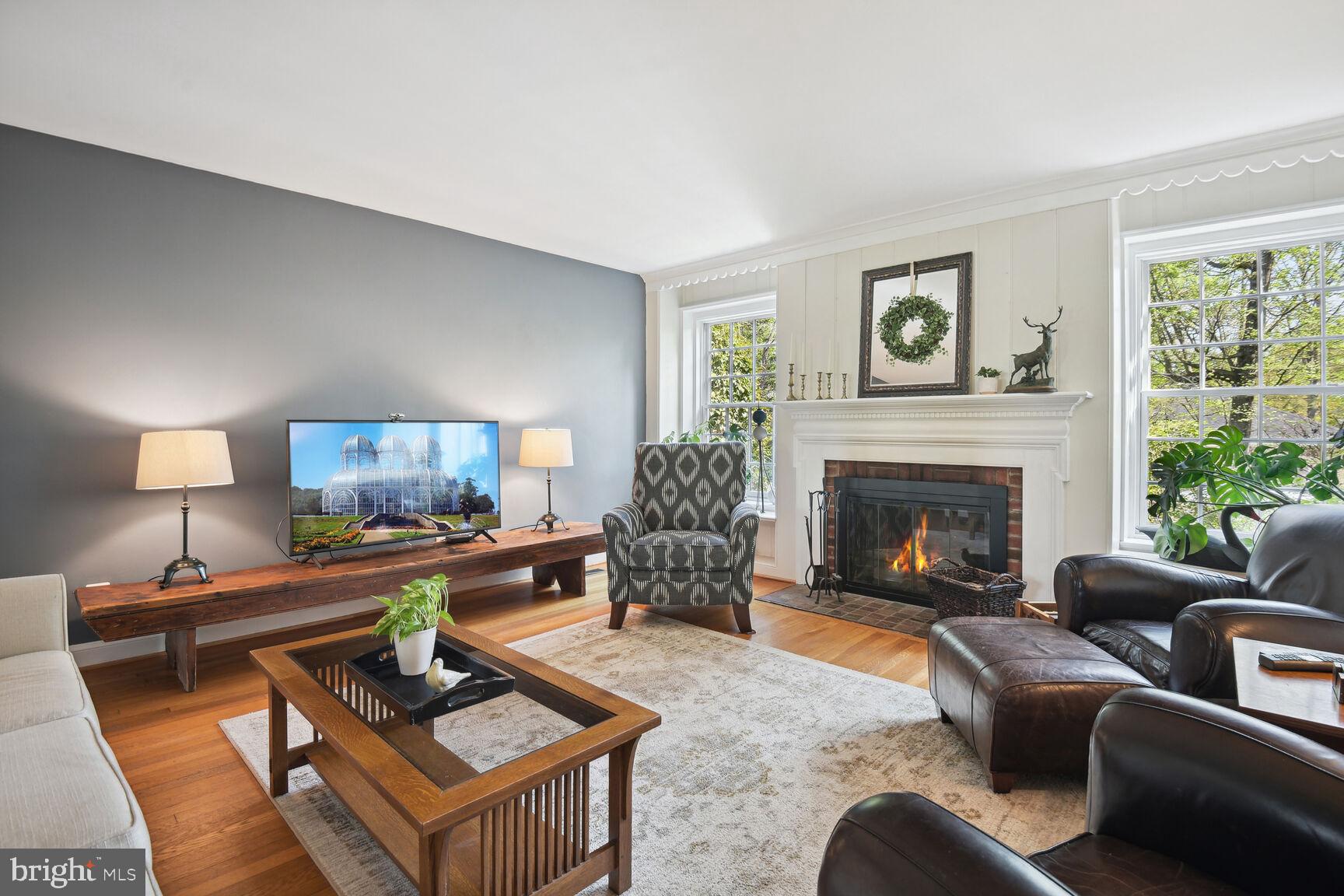 815 Notley Road Silver Spring, MD 20904 - Photo 16 of 64 Lots of view and natural light