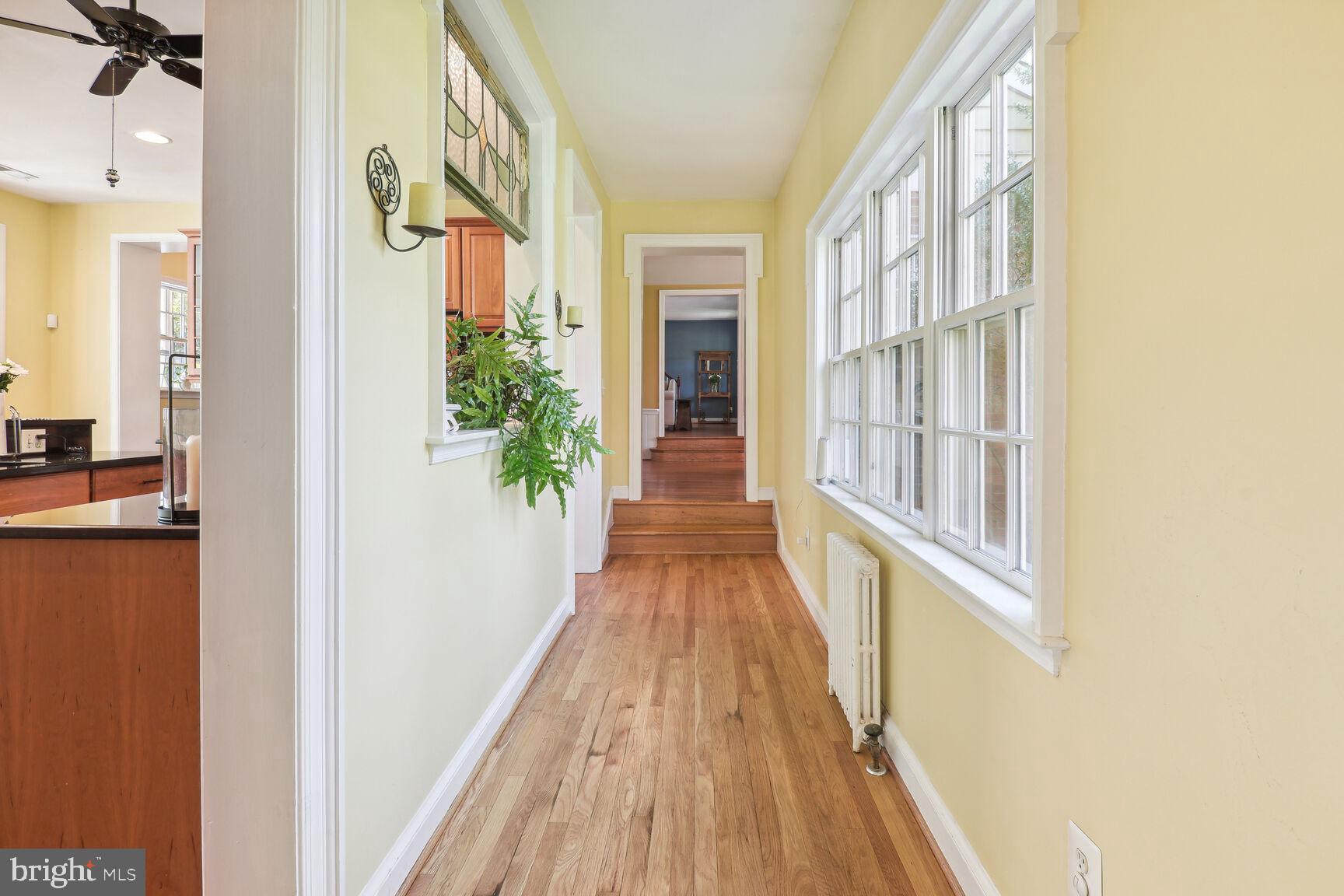 815 Notley Road Silver Spring, MD 20904 - Photo 30 of 64 Hallway to bedrooms