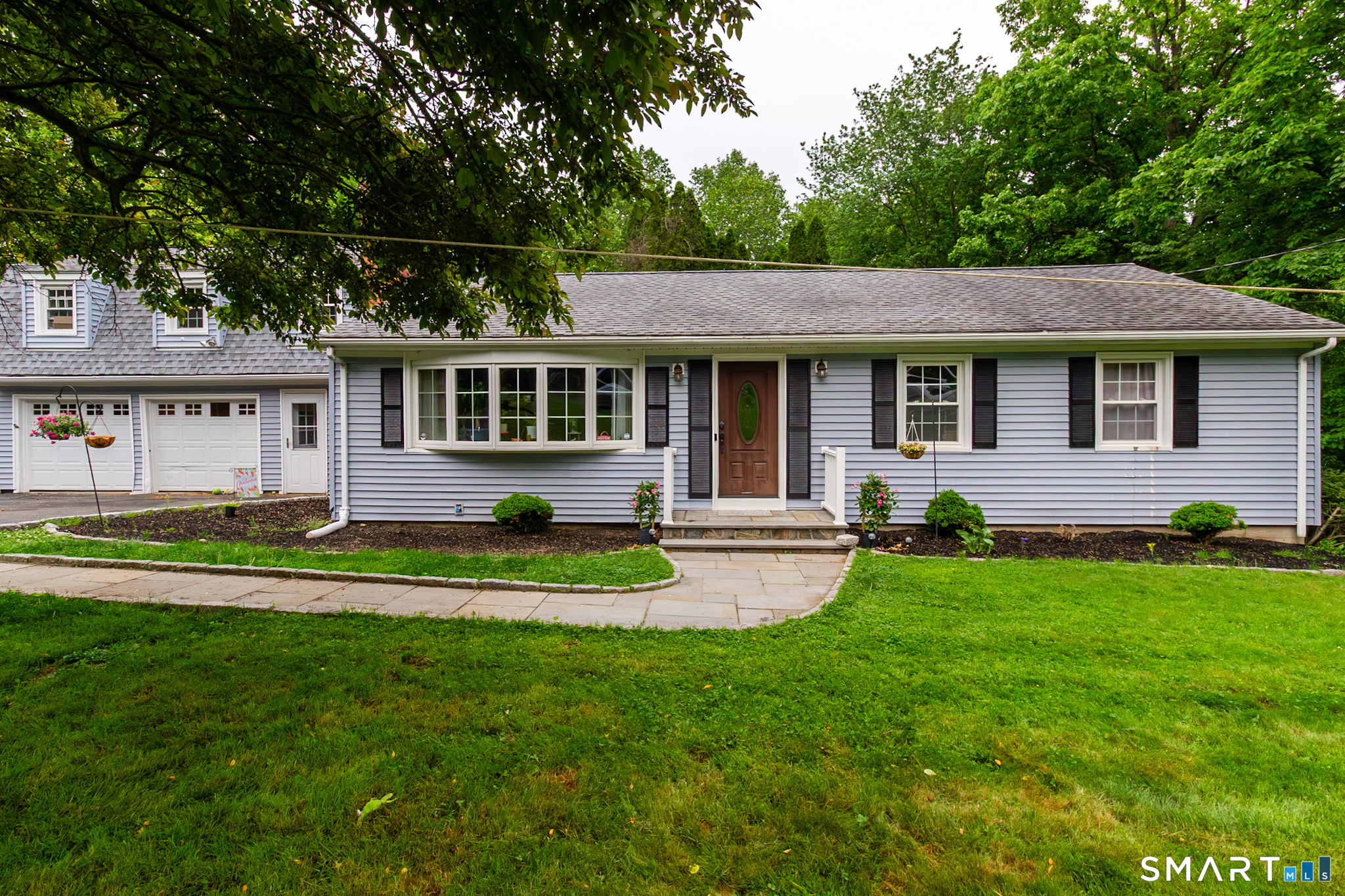 23 Great Neck Road Trumbull, CT 06611 - Photo 2 of 37