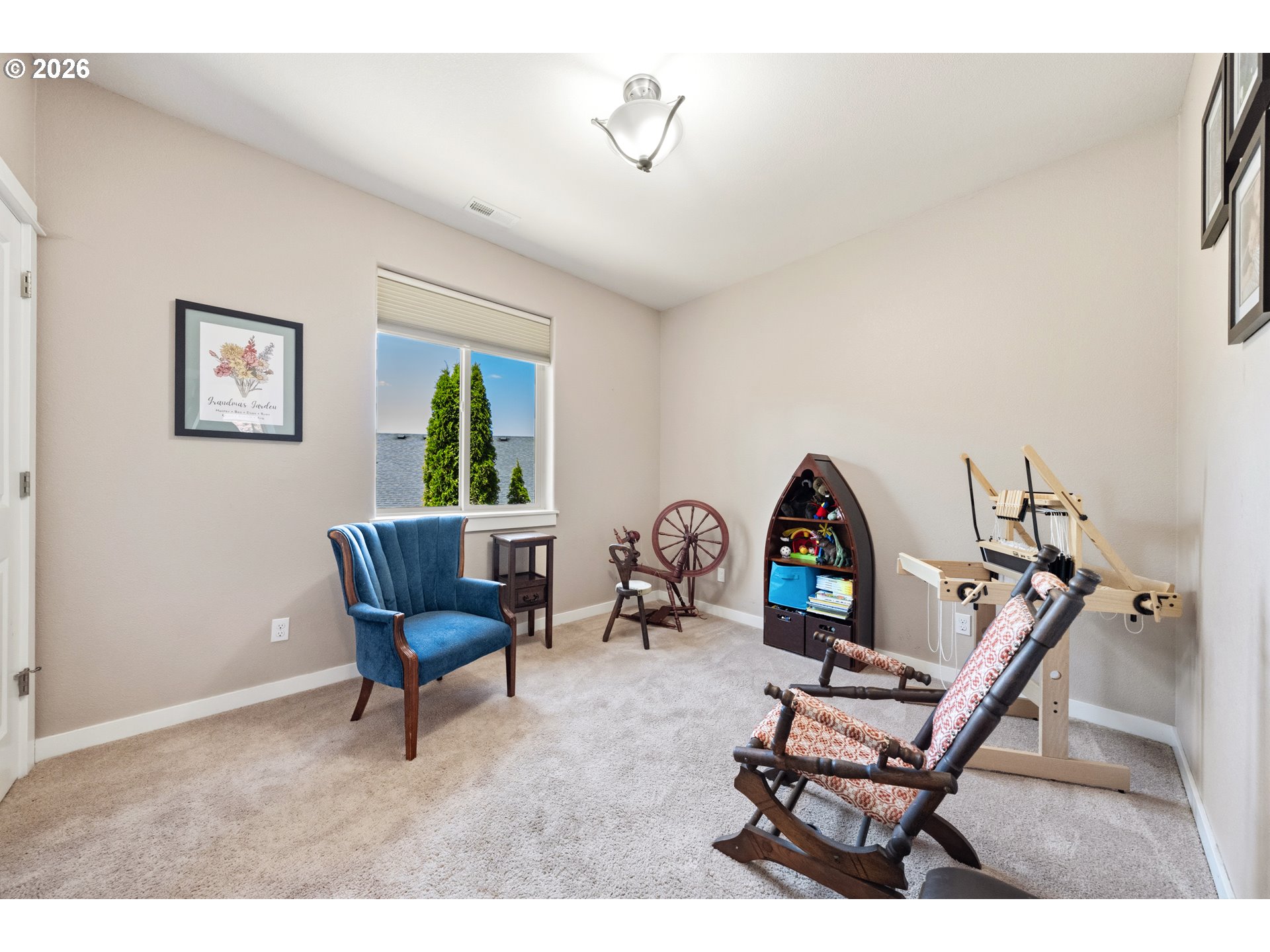 3721 Colonial Road Roseburg, OR 97471 - Photo 23 of 48 Bedroom