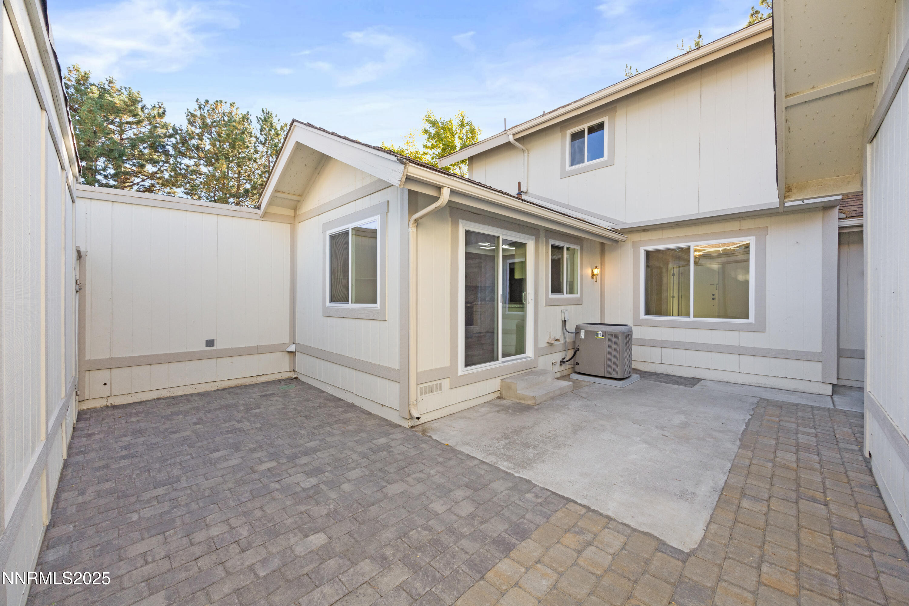 1245 Conway Lane Reno, NV 89503 - Photo 19 of 25 Conway patio 2