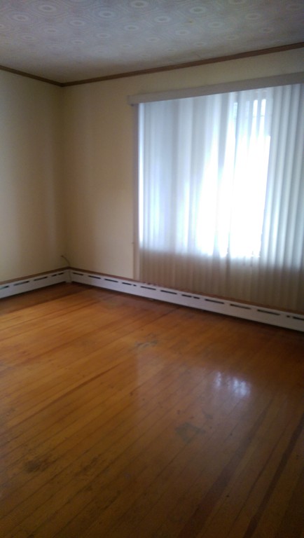 219 William Fall River Fall River, MA 02721 - Photo 4 of 17 Gallery Image 4