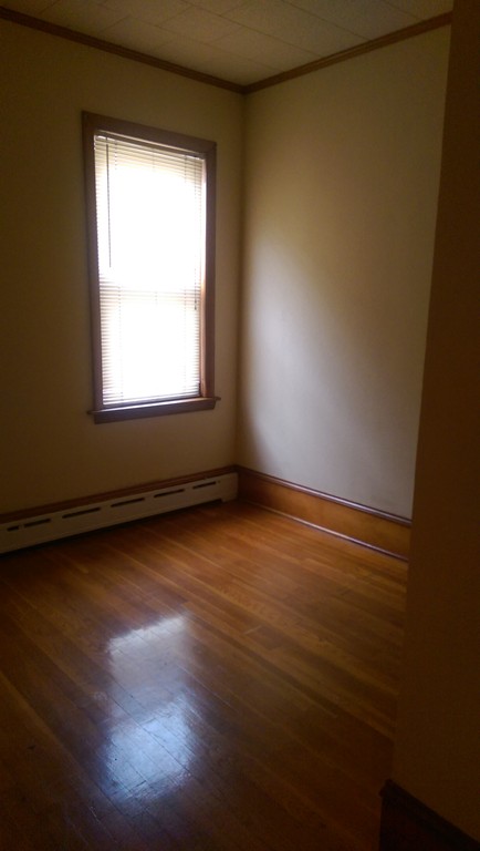 219 William Fall River Fall River, MA 02721 - Photo 5 of 17 Gallery Image 5