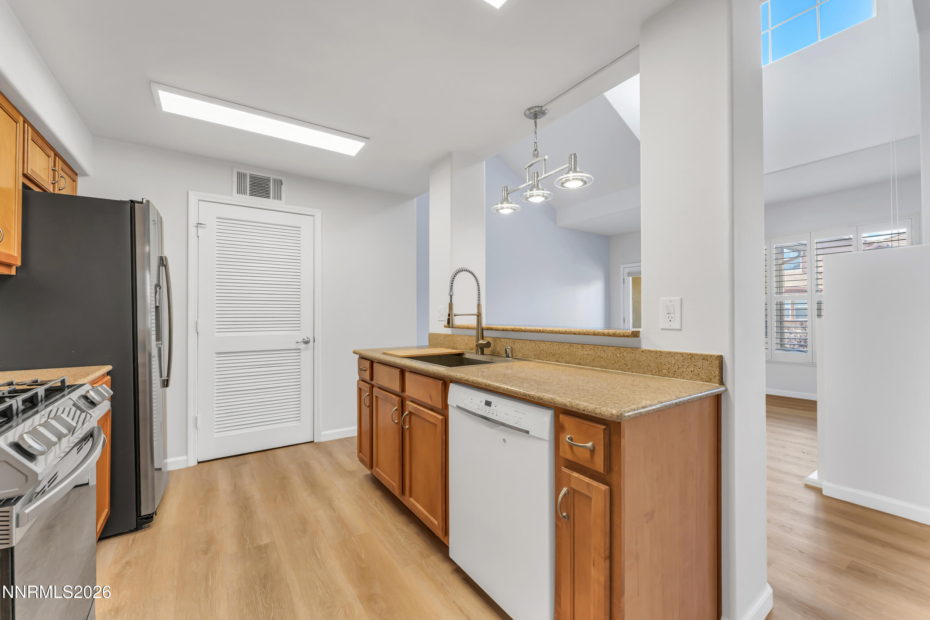 1325 South Meadows Parkway, Unit 122 Reno, NV 89521 - Photo 11 of 33 15-1325 South Meadows Pkwy Unit 122 Reno