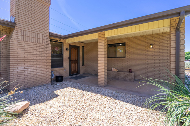 674 Concord Way St. George, UT 84770 - Photo 2 of 18