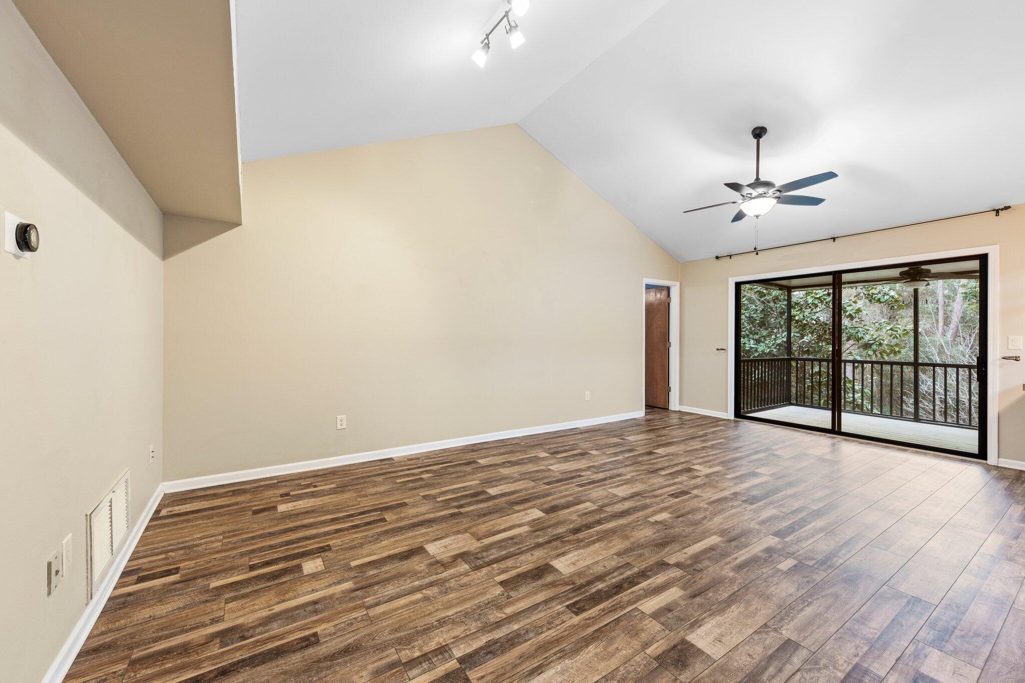 429 Springwood Way Niceville, FL 32578 - Photo 10 of 27 Moore_Media_5