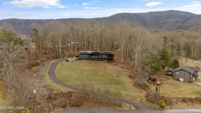 $699,000 | 3842 Pleasant View Lane, Sevierville, TN 37862