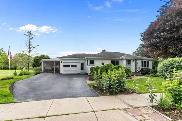 $239,900 | 304 East Mary Street, Black Creek, WI 54106