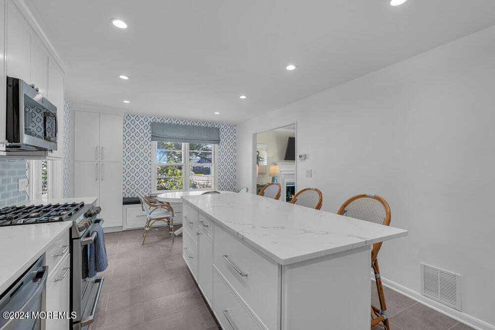 55 Rivers Edge Drive Little Silver, NJ 07739 - Photo 10 of 29 029_dsc03108-1_335