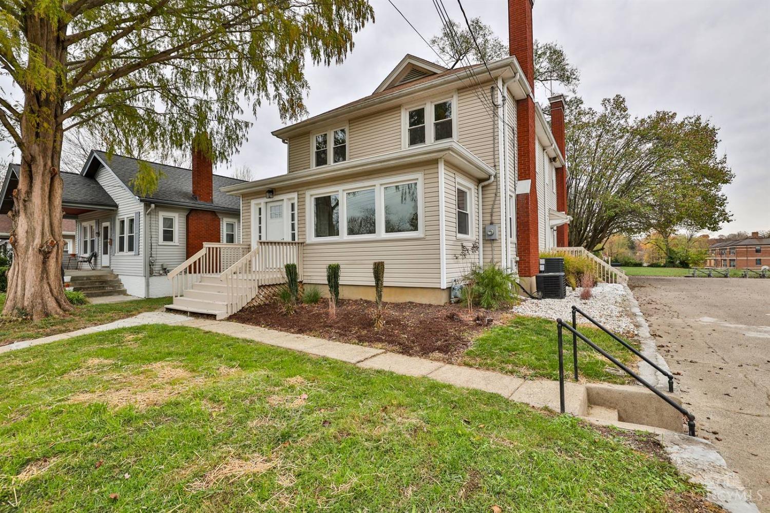 4100 Watterson Street Cincinnati, OH 45227 - Photo 1 of 47