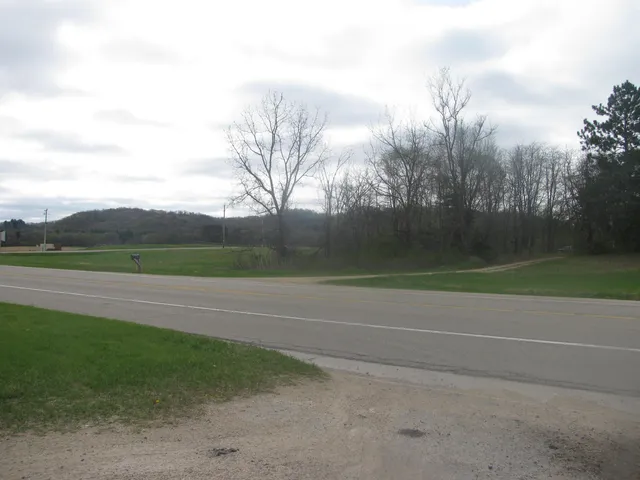 $100,000 | 155 Highway 14, Arena, WI 53503