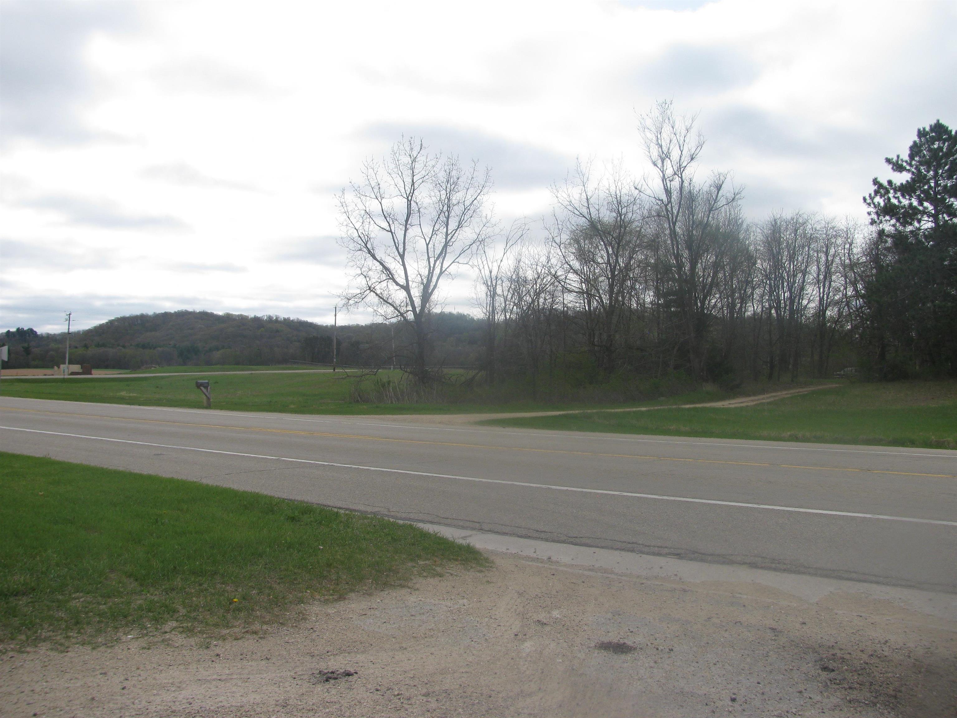 155 Highway 14 Arena, WI 53503 - Photo 11 of 12