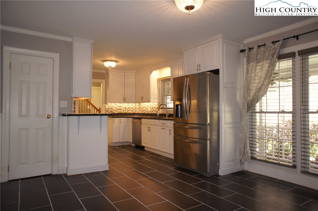 144 Spring Street Boone, NC 28607 - Photo 17 of 38 Gallery Image 17