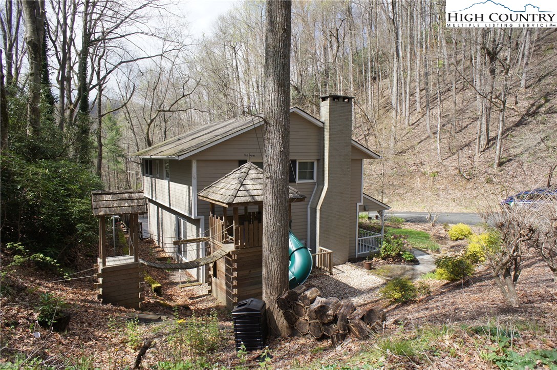 144 Spring Street Boone, NC 28607 - Photo 4 of 38 Gallery Image 4