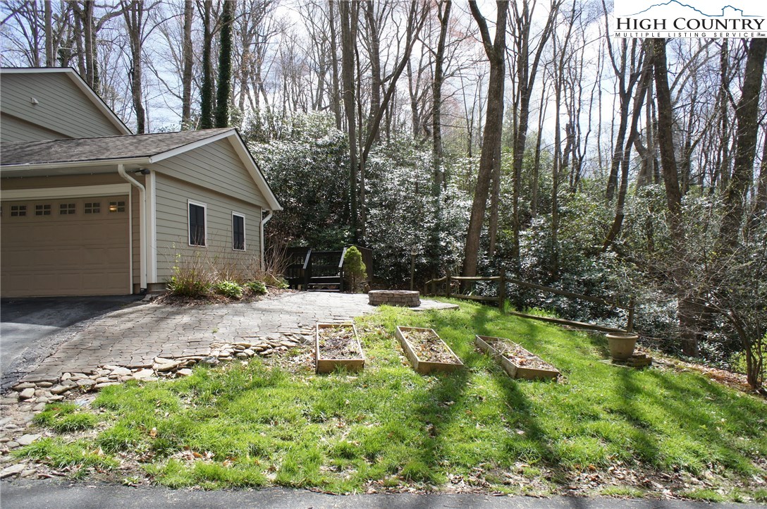144 Spring Street Boone, NC 28607 - Photo 5 of 38 Gallery Image 5