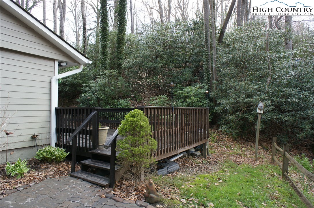 144 Spring Street Boone, NC 28607 - Photo 6 of 38 Gallery Image 6