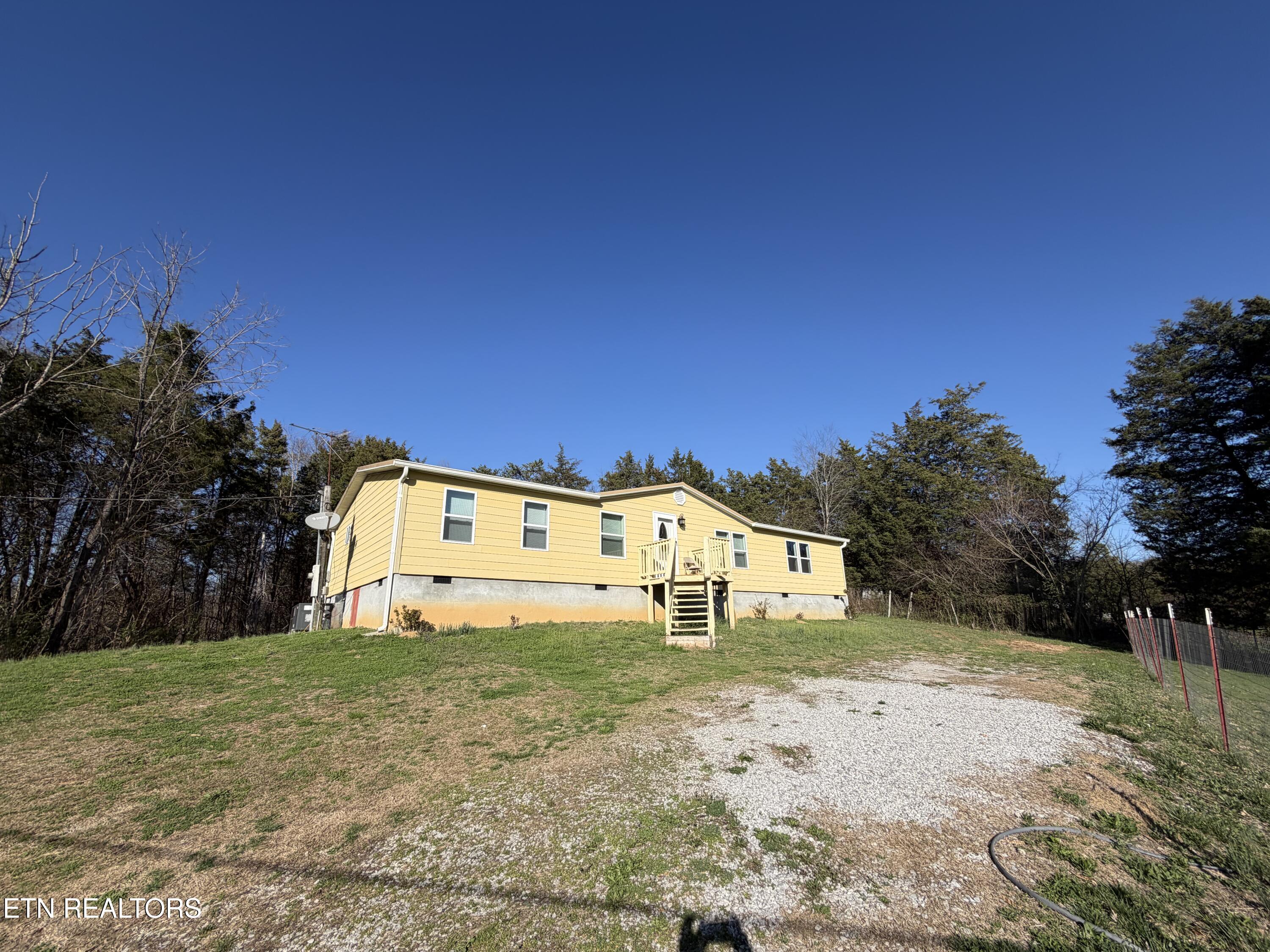 906 Bay Road New Market, TN 37820 - Photo 2 of 32 IMG_2140