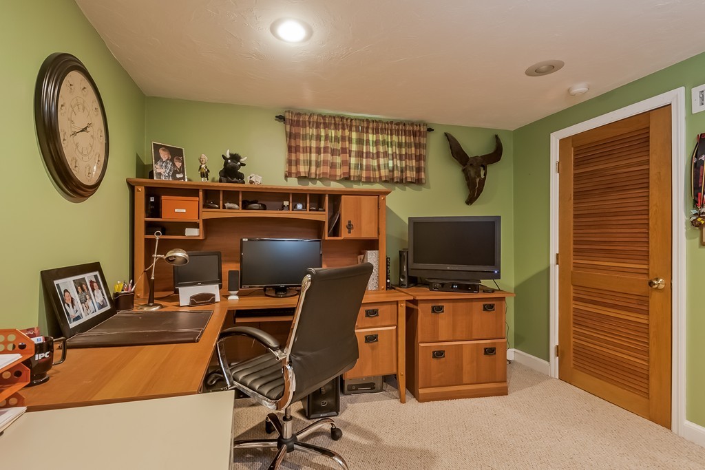 11 Winding Brook Road Franklin, MA 02038 - Photo 22 of 30 Gallery Image 22