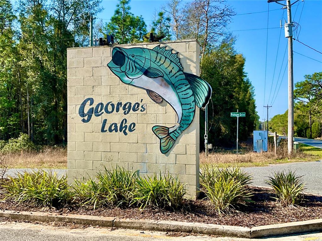 600 Wakulla Street Florahome, FL 32140 - Photo 25 of 47 a sign that is on the side of a building