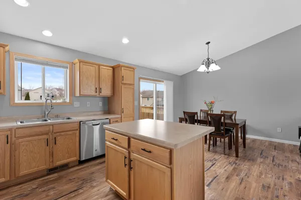 $379,900 | 5421 Florence Drive Northwest, Rochester, MN 55901