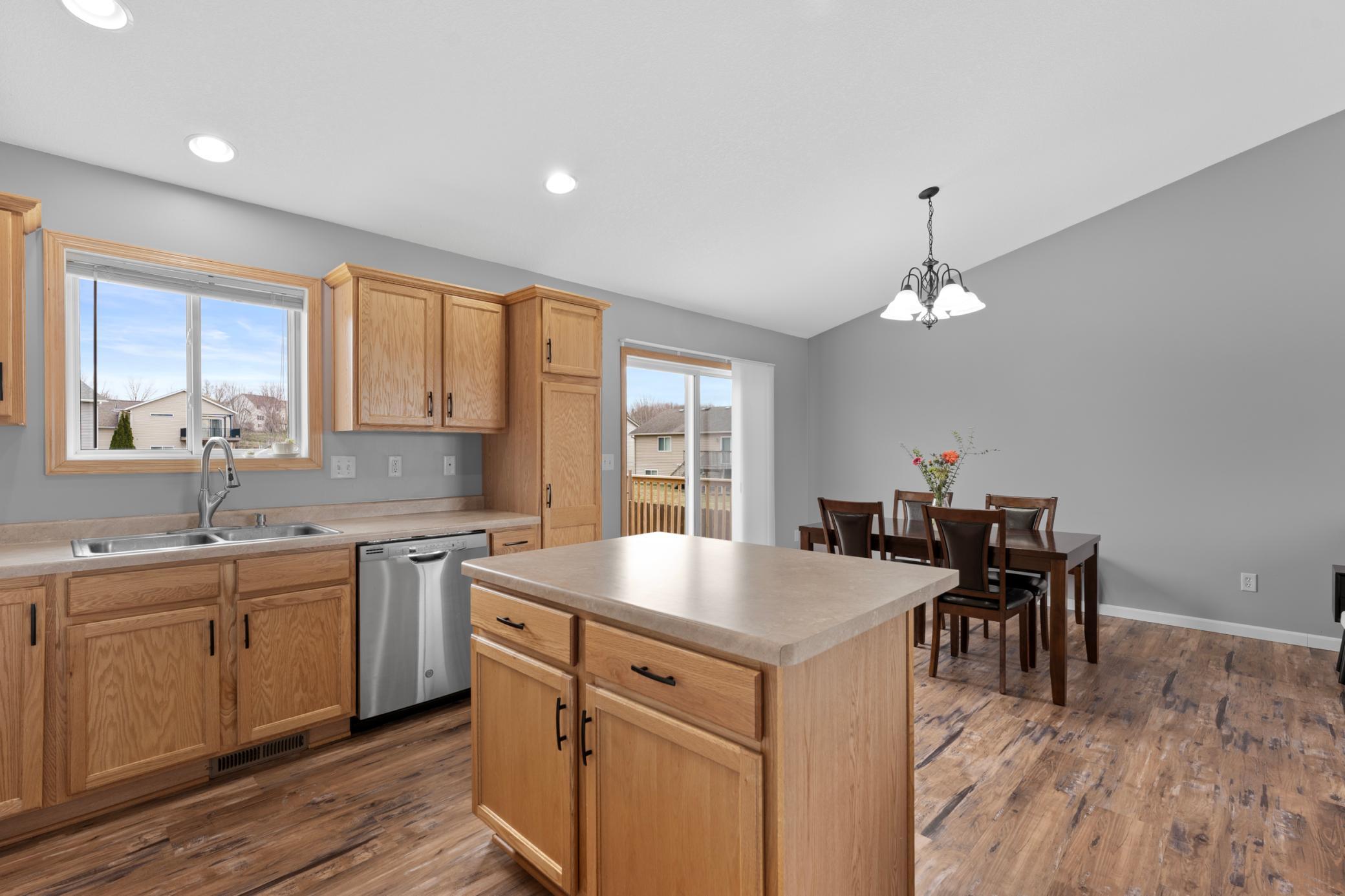 5421 Florence Drive Northwest Rochester, MN 55901 - Photo 8 of 30