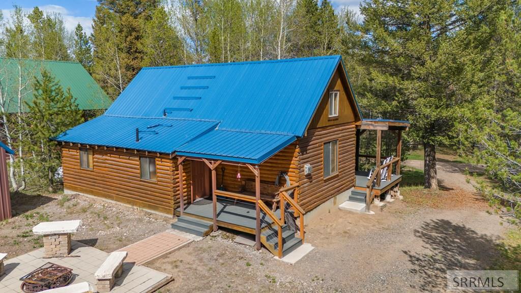 4043 Kiowa Road Island Park, ID 83429 - Photo 6 of 42