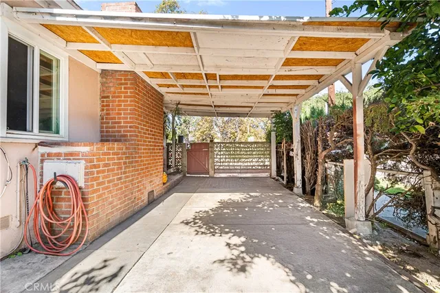 a view of front door with outdoor space