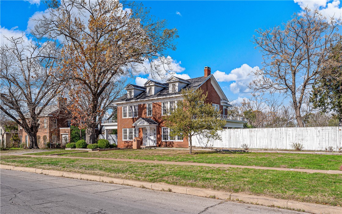 1811 Colcord Avenue Waco, TX 76707 - Photo 19 of 83