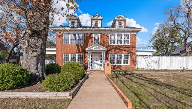 $450,000 | 1811 Colcord Avenue, Waco, TX 76707