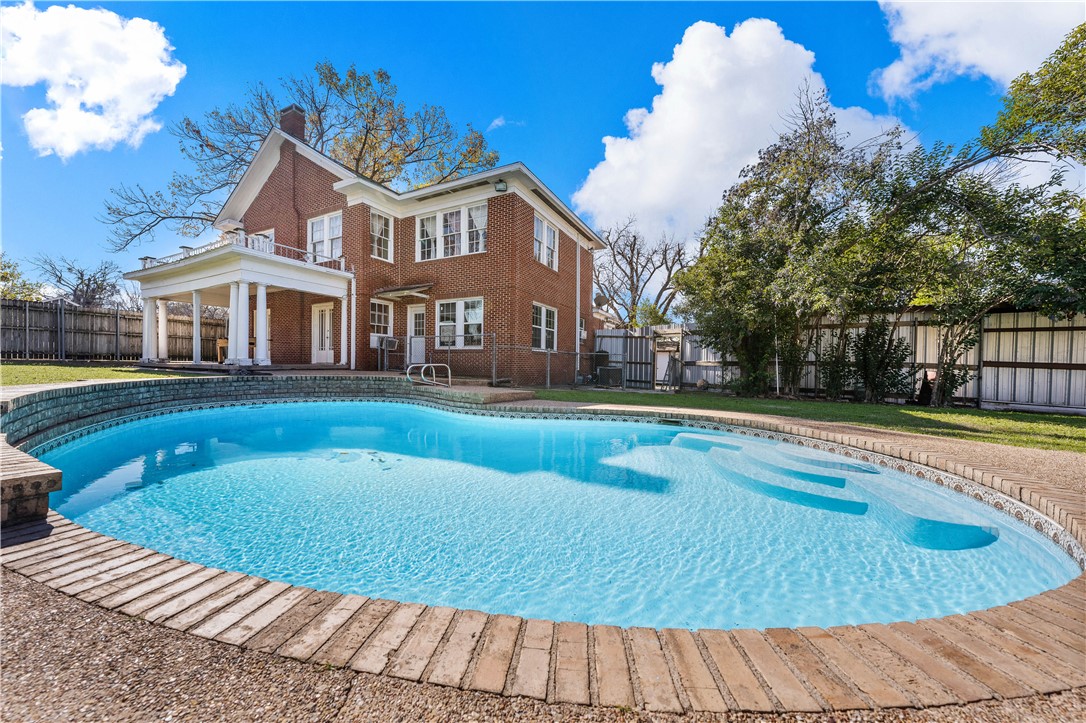 1811 Colcord Avenue Waco, TX 76707 - Photo 77 of 83