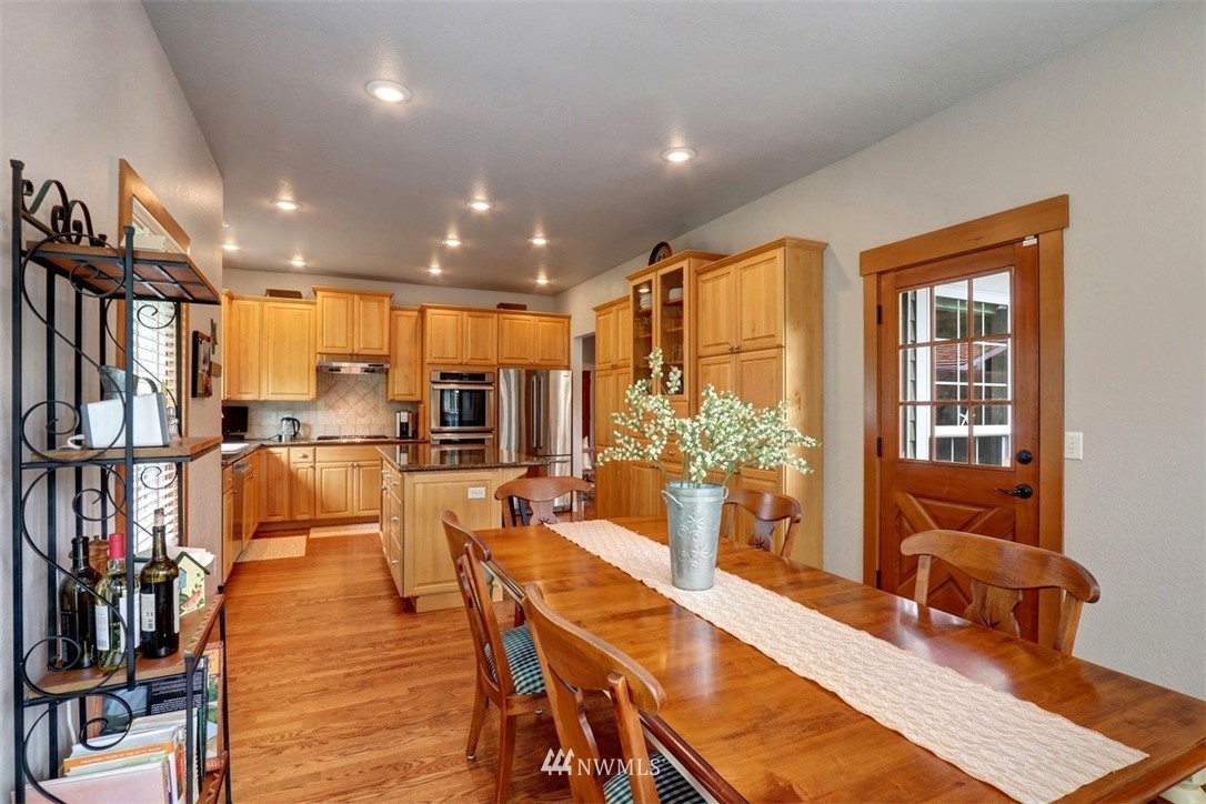 12111 Northeast 165th Place Bothell, WA 98011 - Photo 3 of 24 Gallery Image 3