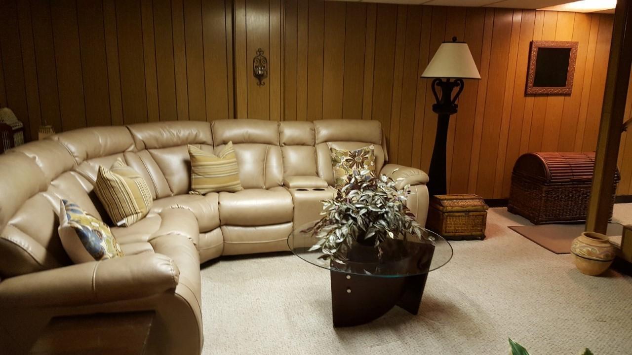 1772 Woodcrest Road Columbus, OH 43232 - Photo 5 of 16 Gallery Image 5