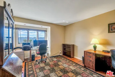 $2,688,000 | 441 Audraine Drive, Glendale, CA 91202